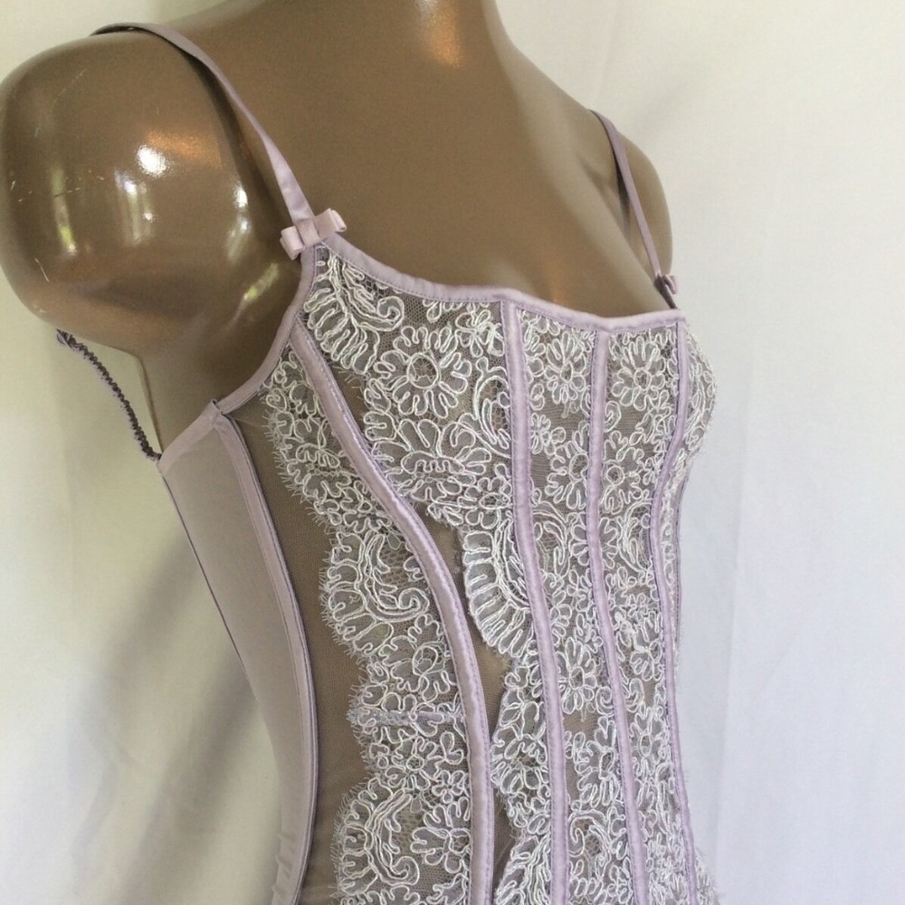 Victoria's Secret DESIGNER COLLECTION Lingerie - Picture 4 of 8